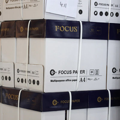 FOCUS ブランド 100% 純木製パルス 70/80GSM A4 白色コピー紙 オフィス紙